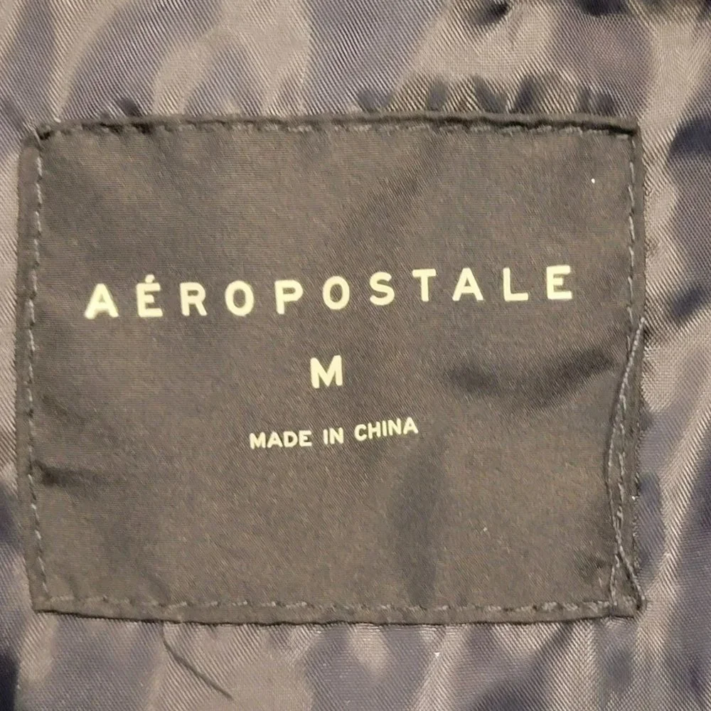 Areopostale Women's Navy Quilted Puffer Vest Size Med EUC - Picture 3 of 4